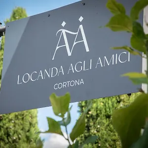 https://locanda-agli-amici.it-tuscanyhotel.com